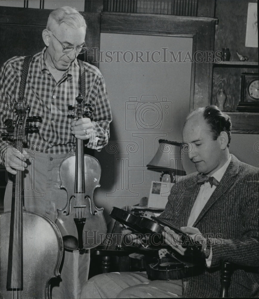 1957 Press Photo Oconomowoc high school orchestra gifted hand made instruments - Historic Images