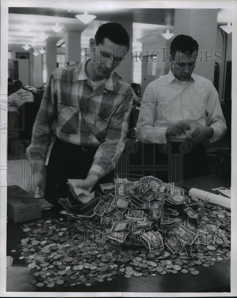 1957 Press Photo collections from the Crusade for Freedom fund campaign - Historic Images