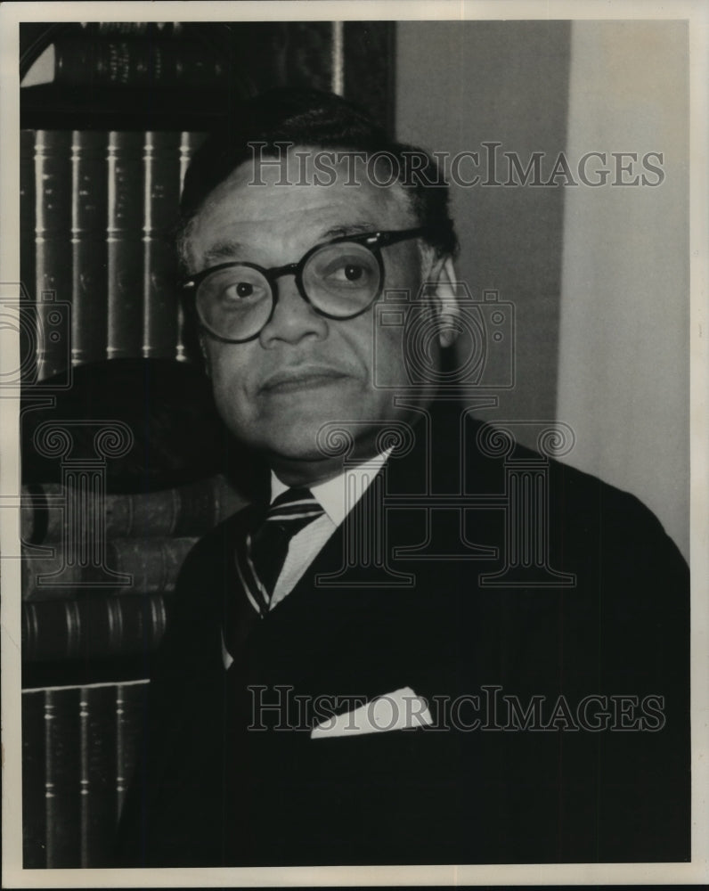 1975 Press Photo William T. Coleman Jr.; Secretary of Transportation - Historic Images