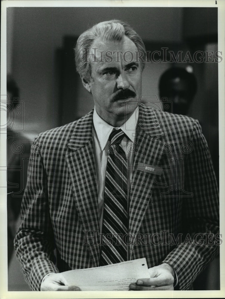 1983 Press Photo Dabney Coleman as &quot;Buffalo Bill&quot; in TV Series - mja77709 - Historic Images