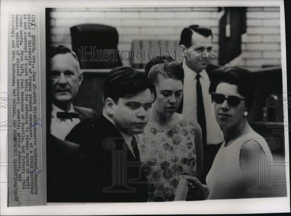 1966 Press Photo Annette Buchanan, family, &amp; friends during trial - mja77774-Historic Images