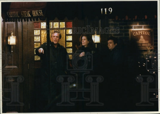 1993 Press Photo Actors Nick Nolte, Julia Roberts, Saul Rubinek on Movie Set - Historic Images