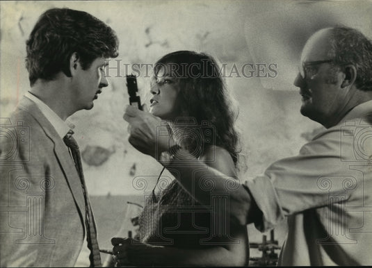 1980 Press Photo Robert Hays With Barbara Hershey on Movie Set - mja77834 - Historic Images