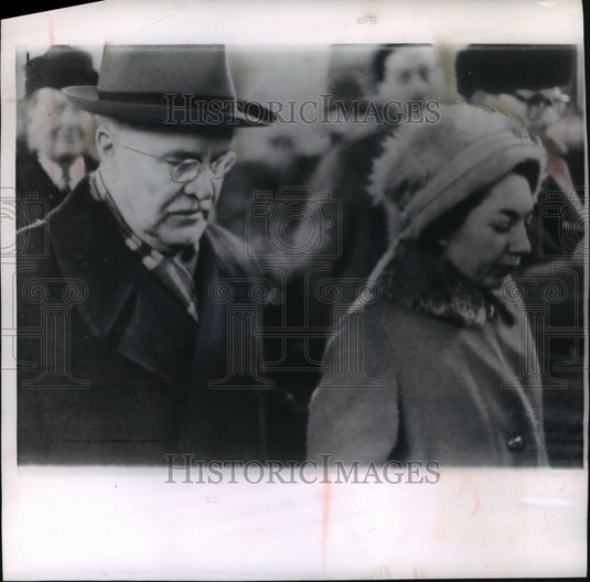 1961 Press Photo V.M. Molotov Soviet foreign minister with daughter Svetlana-Historic Images