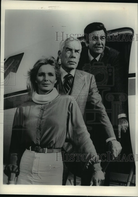 1984 Press Photo Linda Evans, Lee Marvin and Mike Connors in "Avalanche Express" - Historic Images