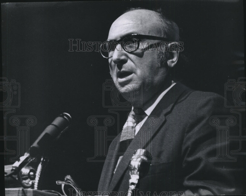 1969 Press Photo Wilbur J. Cohen, Secretaty of Health, Education, and Welfare-Historic Images