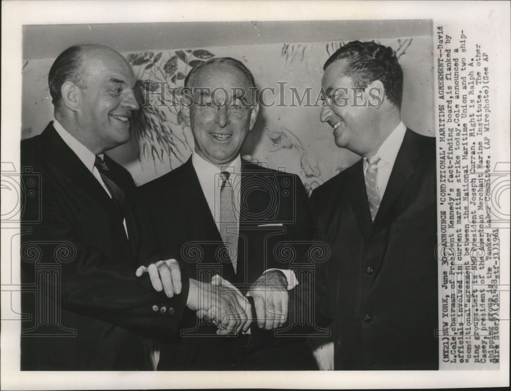 1961 Press Photo David L. Cole announcing &#39;conditional&#39; maritime agreement - Historic Images