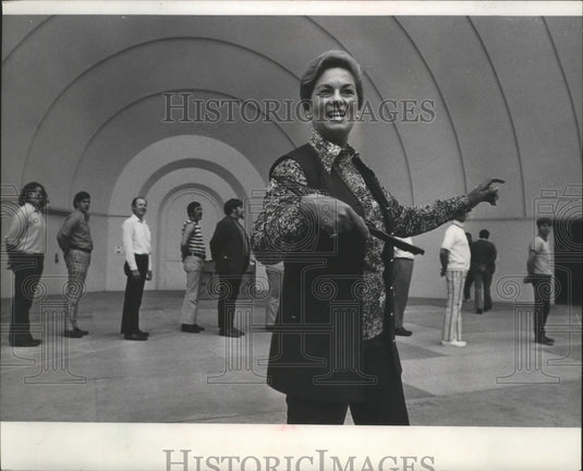 1973 Press Photo Rehearsal for "The Merry Widow" at Washington Park, Wisconsin-Historic Images