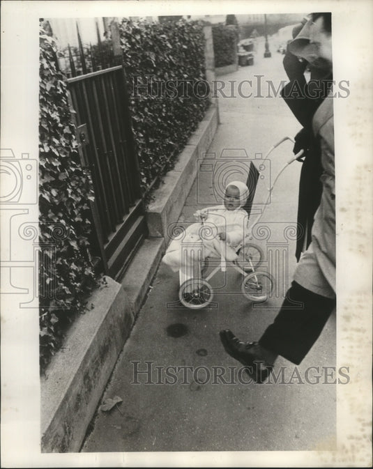 1957 Press Photo Princess Caroline on Her First Outing in the Bois De Boulogne-Historic Images