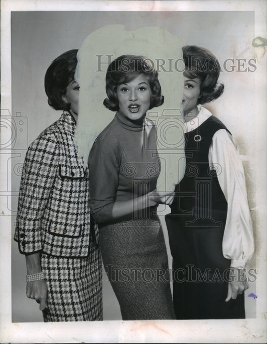 1961 Press Photo The signing McGuire sisters, Christine, Phyllis, and Dorothy-Historic Images