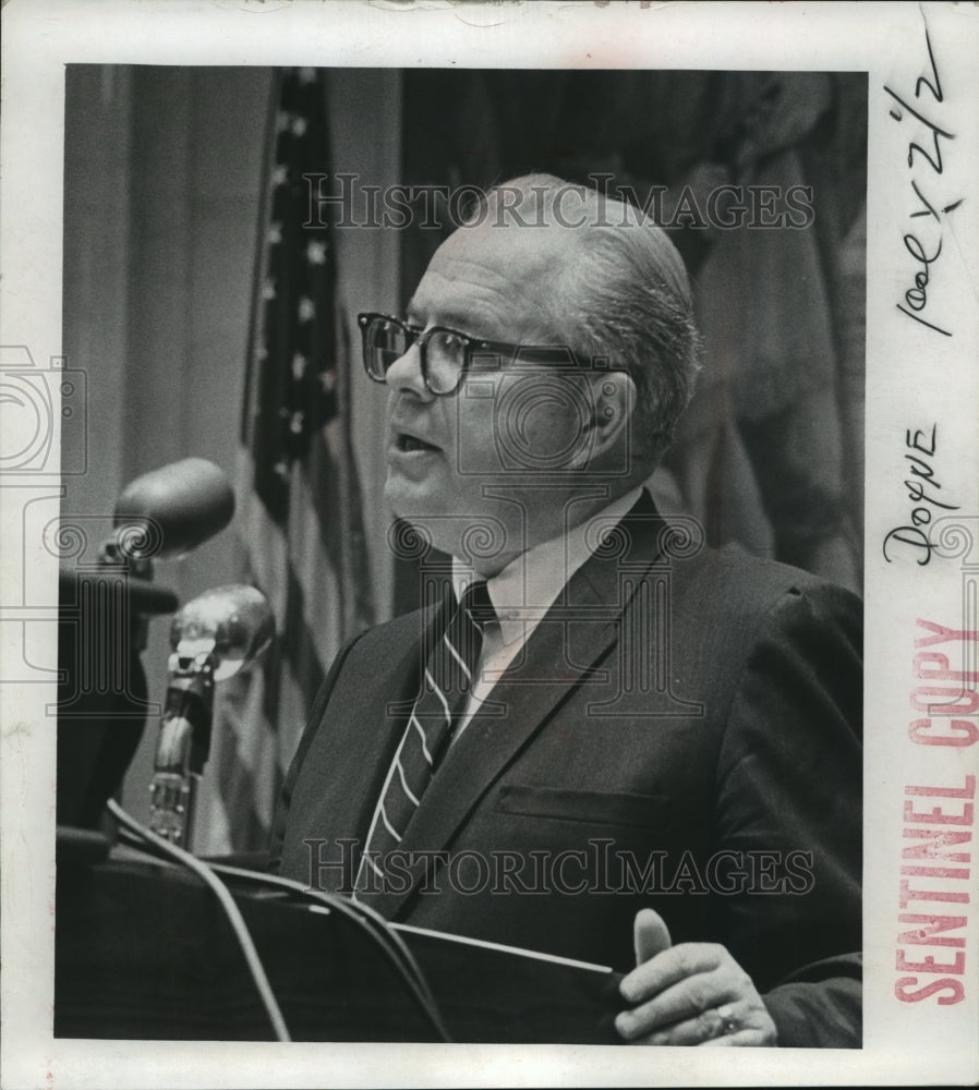 1968 John Doyne, County Executive, speaking at meeting-Historic Images