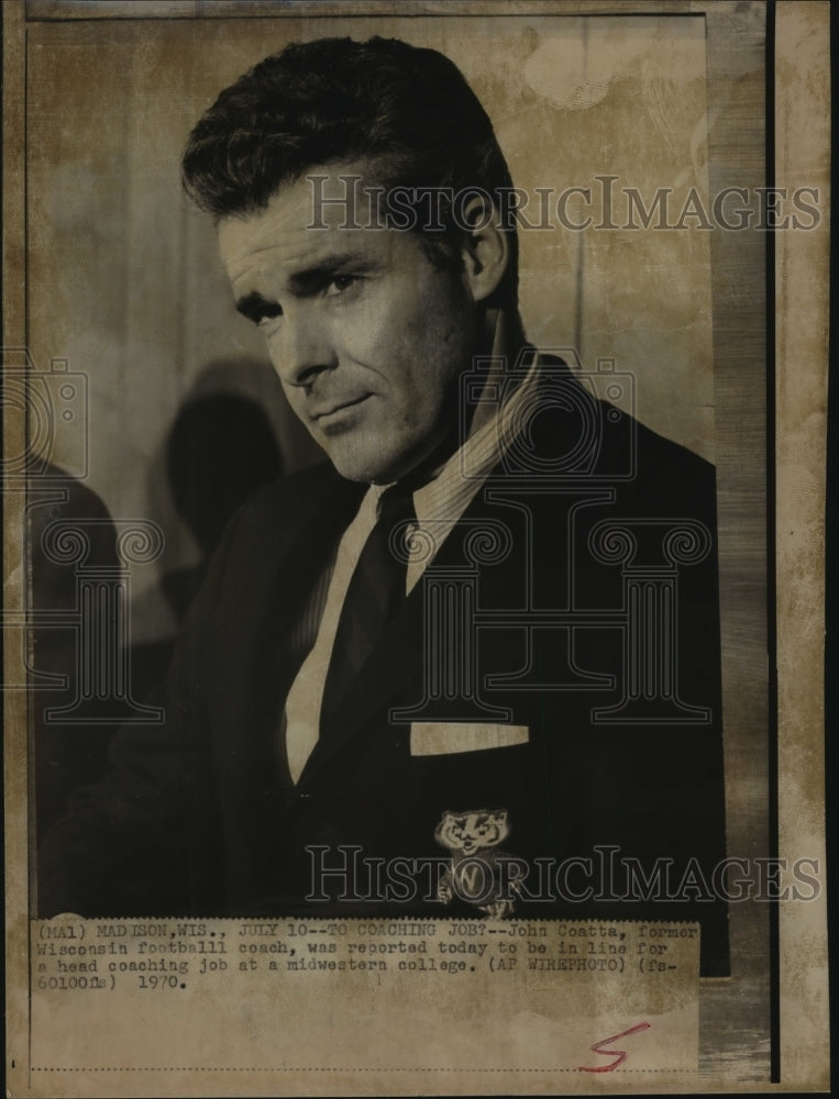 1970 Press Photo Former Wisconsin football coach John Coatta, headed to Mankato - Historic Images