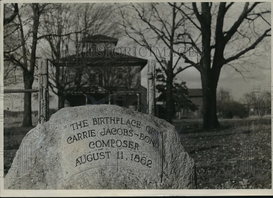 1933 Press Photo Marker at the birthplace of composer, Carrie Jacobs-Bond. - Historic Images