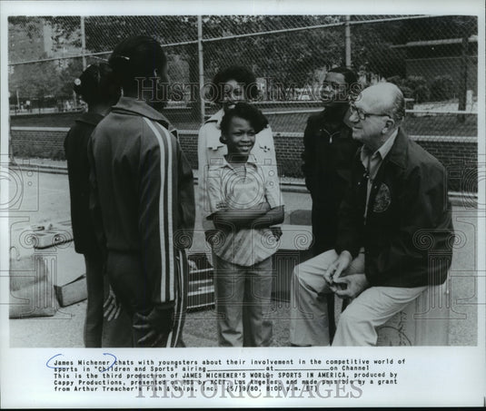 1980 Press Photo Author James Michener chats with youngsters - mja81948 - Historic Images