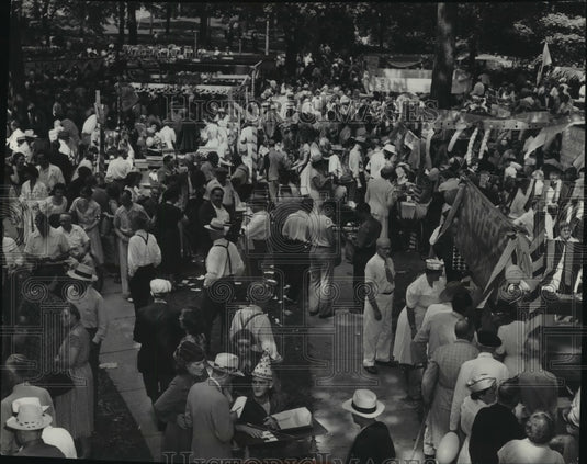 1954 Press Photo Carnival at Veterans Administration Center, Milwaukee - Historic Images