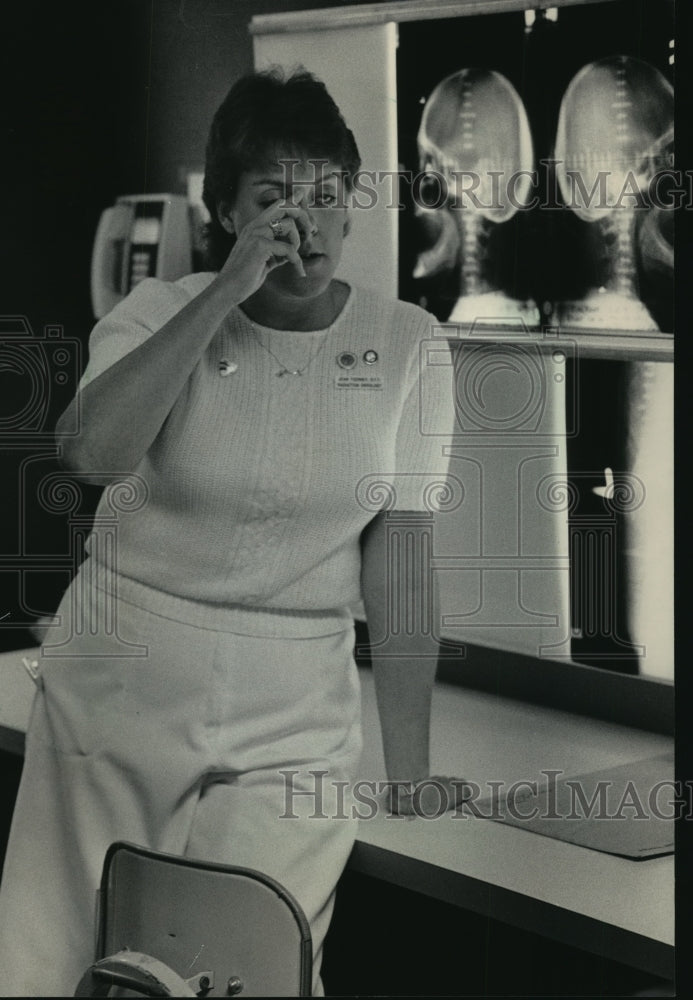 1984 Press Photo Radiation Technician Jean Tierny - mja83072 - Historic Images