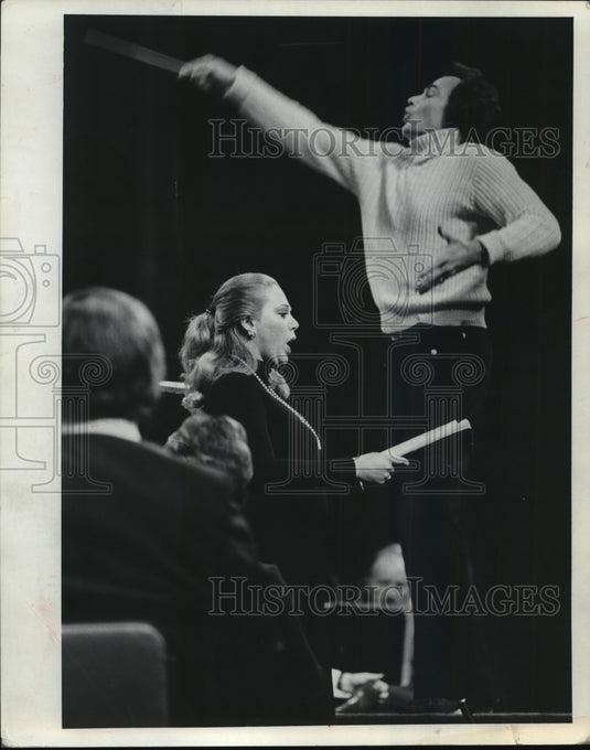1975 Press Photo Carol Neblett & Ken Schermerhorn - mja83202- Historic Images