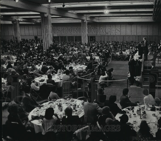 1979 Press Photo Jimmy Carter Speaking to Audience in Milwaukee, Wisconsin - Historic Images