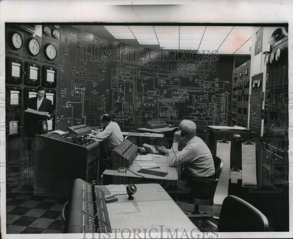 1961 Press Photo Roy Green, Robert Scudder and Max Sulewsky the Electric Company - Historic Images