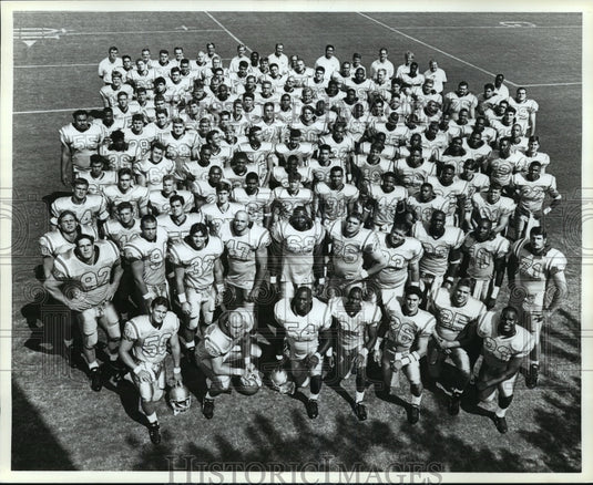 a football team picture-Historic Images