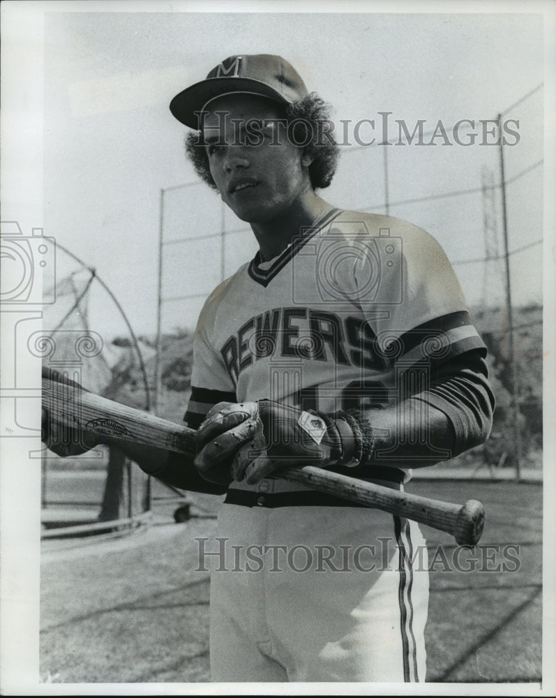 1977 Press Photo Baseball-Brewers- Sixto Lezcano: continued improvement - Historic Images