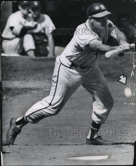 1961 Press Photo Joe Adcock in action, Milwaukee Braves Baseball game-Historic Images