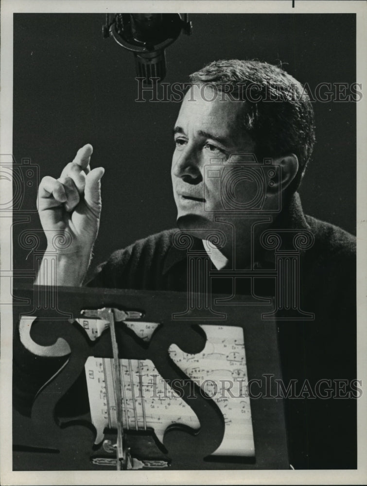 1968 Press Photo Perry Como Show-Historic Images