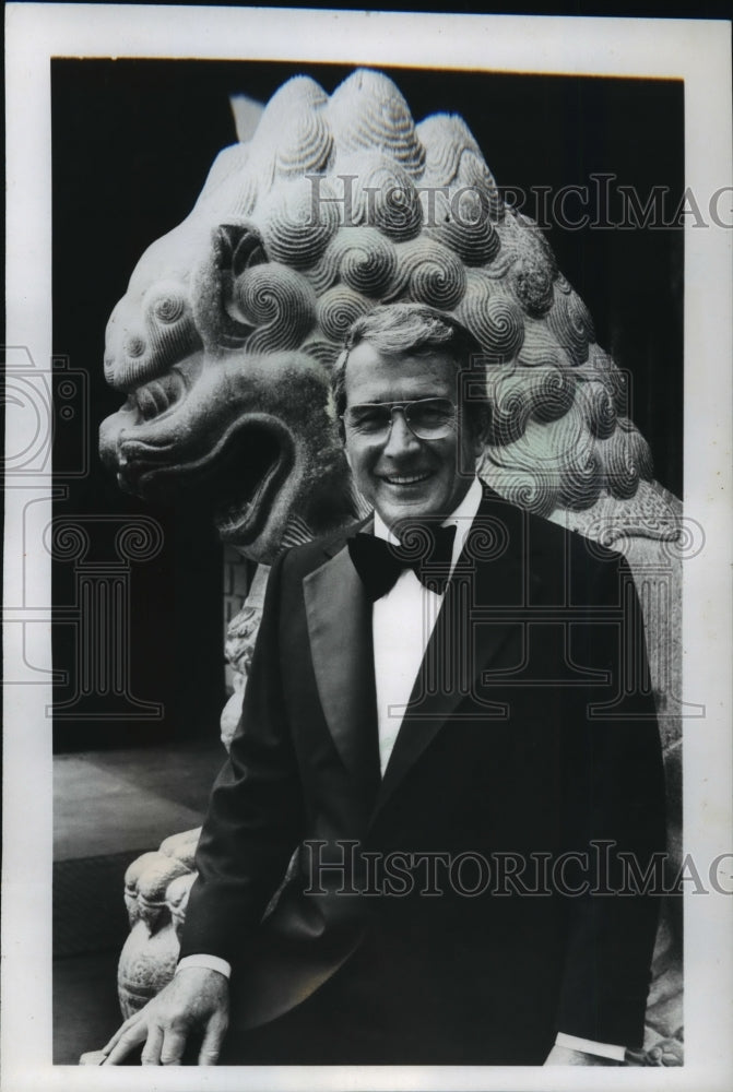 1979 Press Photo Perry Como conducts musical tour at Mann's Chinese Theater - Historic Images