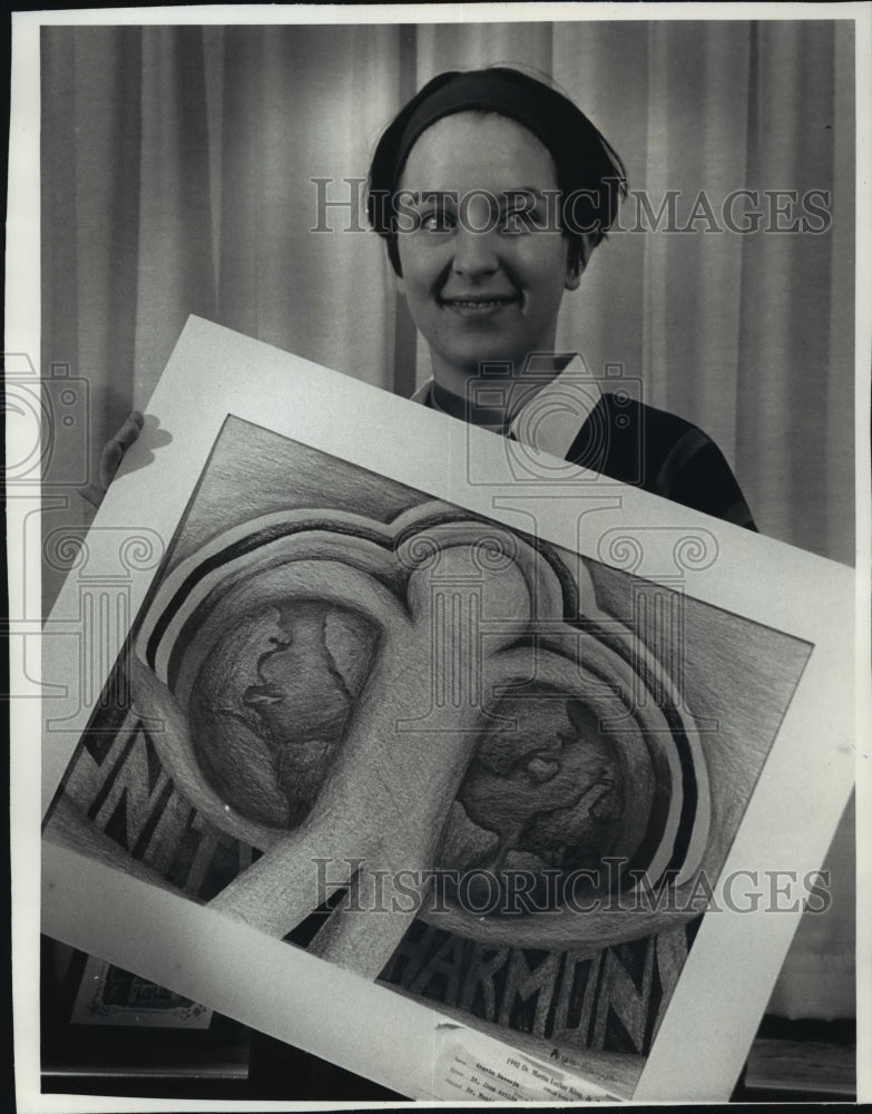 1992 Press Photo Angela Raszeja, Winner in Milwaukee MLK Day Art Contest-Historic Images