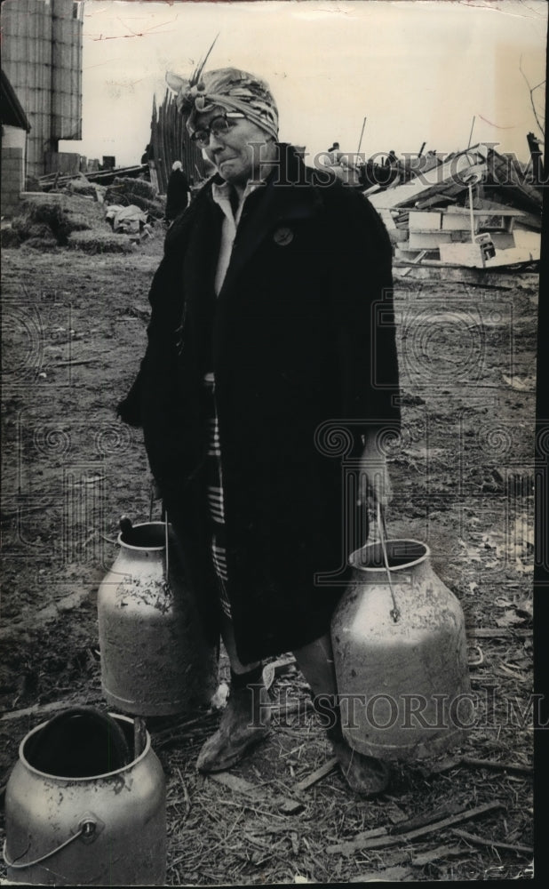 1965 Press Photo Niels Lauritzen's first place photo of a tornado clean-up-Historic Images