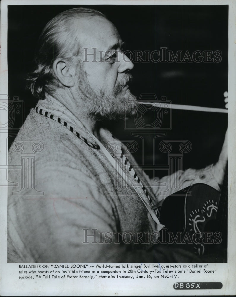 1969 Press Photo Folk Singer Burl Ives for Daniel Boone NBC TV Program - Historic Images