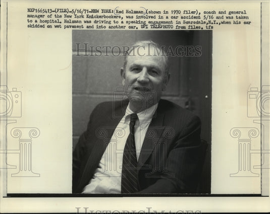 1970 Press Photo Red Holman, Coach New York Knickerbockers Basketball Team - Historic Images