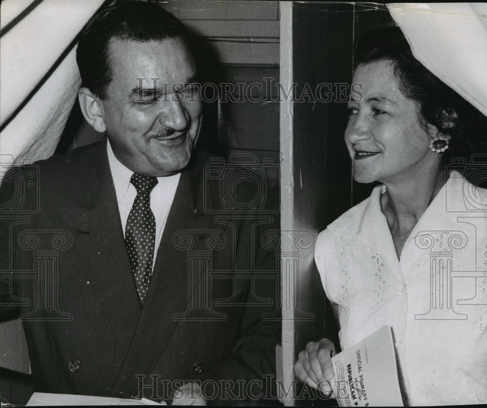 1957 Press Photo Wisconsin Representative Clement J. Zablocki with his Wife- Historic Images