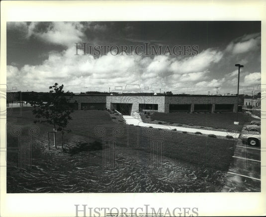 Wisconsin Telephone Co. (Bell) buildings in Milwaukee-Historic Images