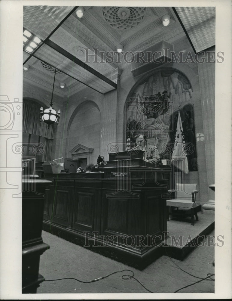 1974 Press Photo County Clerk Thomas Zablocki in Milwaukee - Historic Images