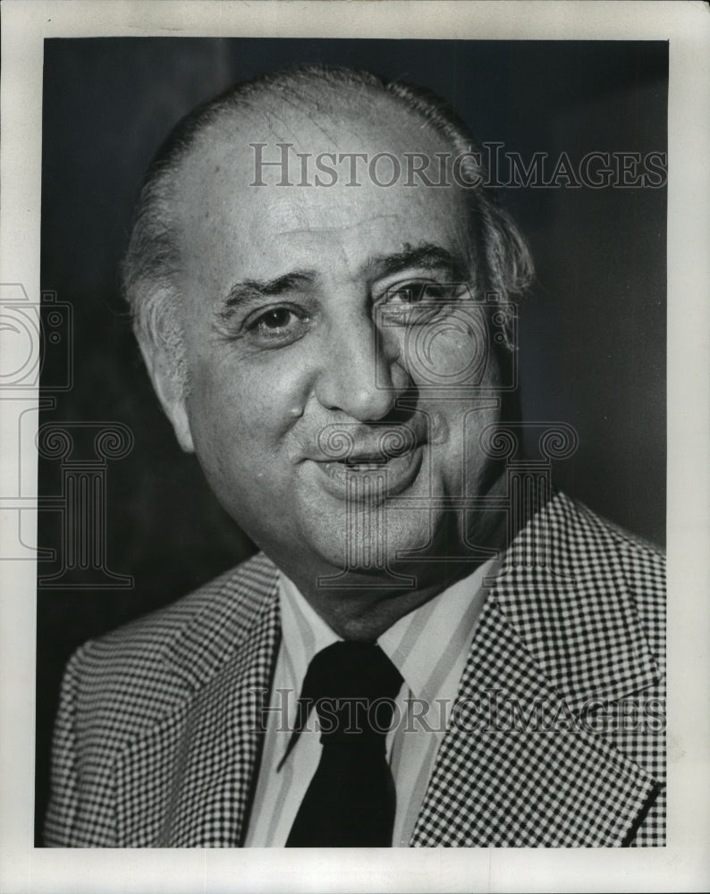 1975 Press Photo Sam Zagoria Director Of Labor Management Relations S 1975-press-photo-sam-zagoria-director-of-labor-management-relations-s