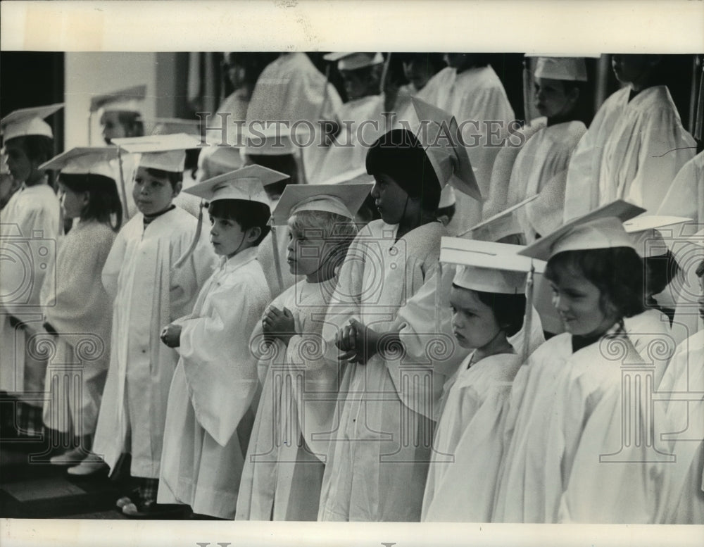 1975 Press Photo Graduation Day at Wauwatosa Nursery Center - mja86808 - Historic Images