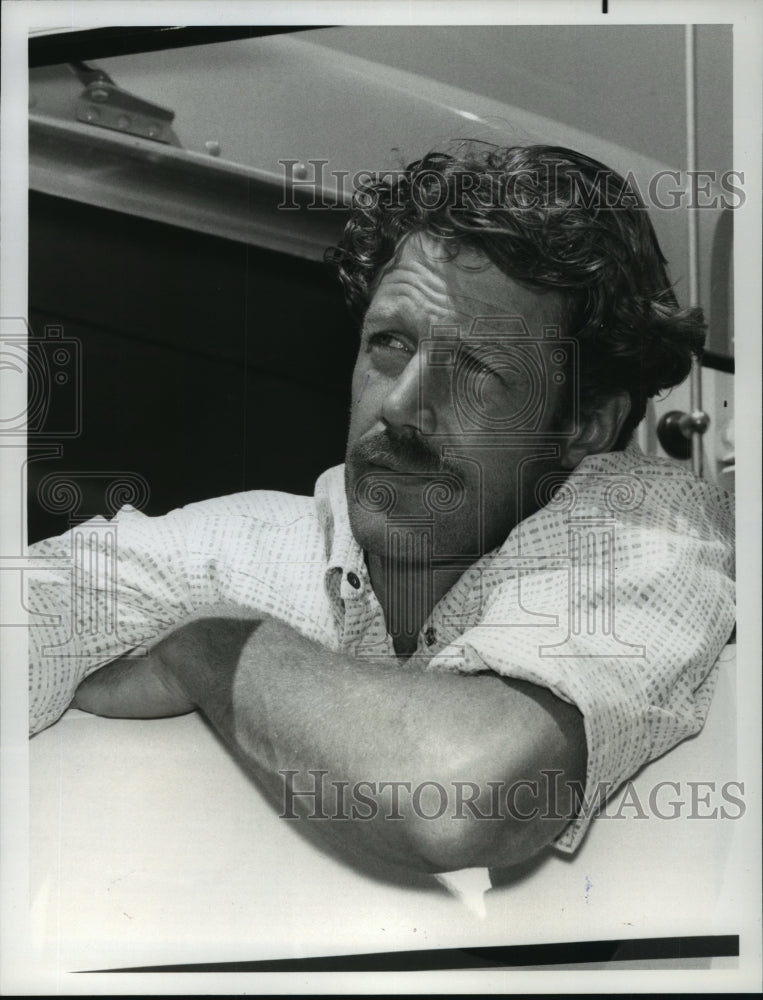 1976 Actor-Frank Converse stars as Will Chandler , a gypsy trucker-Historic Images