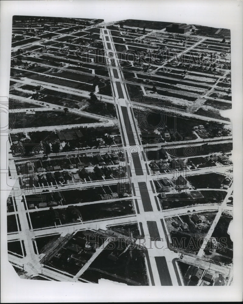 1931 Press Photo Aerial of Buildings in the Roosevelt drive area of Milwaukee-Historic Images