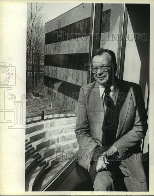 1981 Press Photo John Vishnevsky Started National Development and Investment Inc - Historic Images