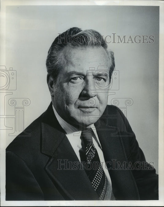 1977 Press Photo Dr. Leonard W. Cronkhite, President of Medical College of Wis. - Historic Images