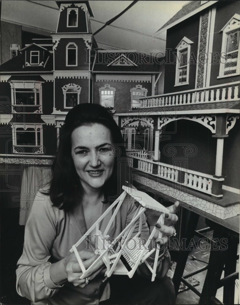 1979 Press Photo Dollhouse builder Anne Marie Hackl - mja88294 - Historic Images