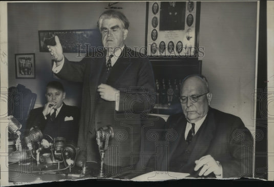 1948 Press Photo Coal Strike settlement announced by John L Lewis , Pres of UMW-Historic Images