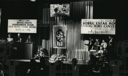 1989 Press Photo Cousins Center Conference on Ethnic Issues in Milwaukee - Historic Images
