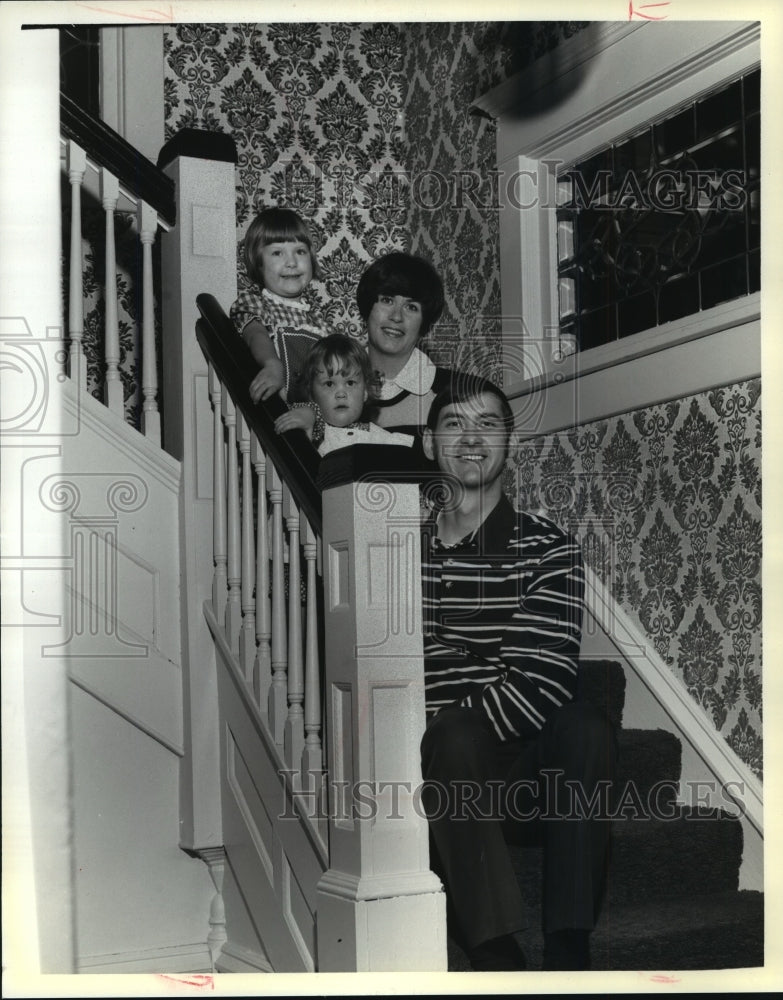 1979 Thomas &amp; Bridget Cox with Daughters Ann, Catherine, Fond du Lac-Historic Images