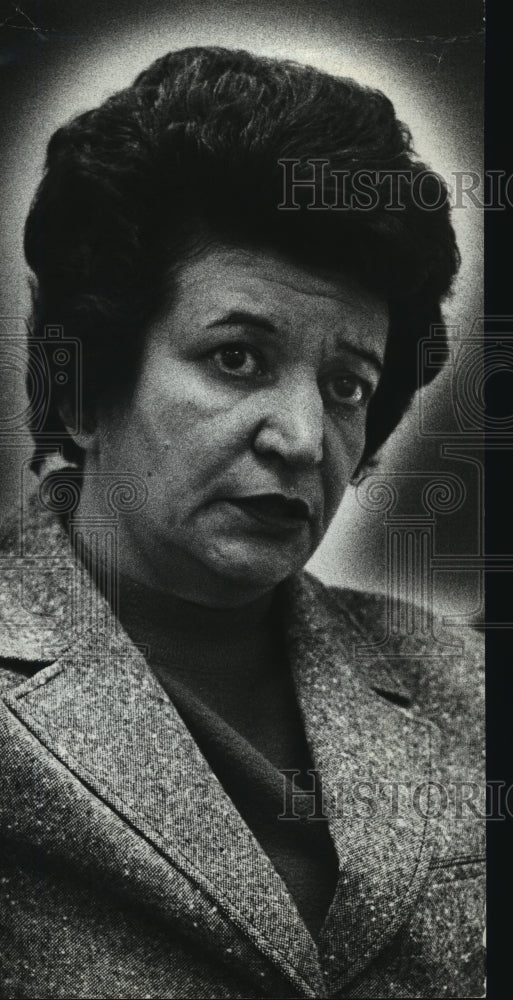 1979 Press Photo Sally Crivello, Senior Vice President First Savings Association-Historic Images
