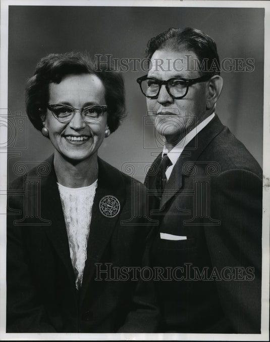 1964 Press Photo Mr. and Mrs. Eric Dahle Missionaries - mja90518 - Historic Images