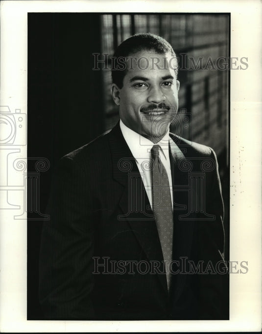1988 Press Photo David Cromwell the Director of Equal Employment & Asst. Counsel-Historic Images