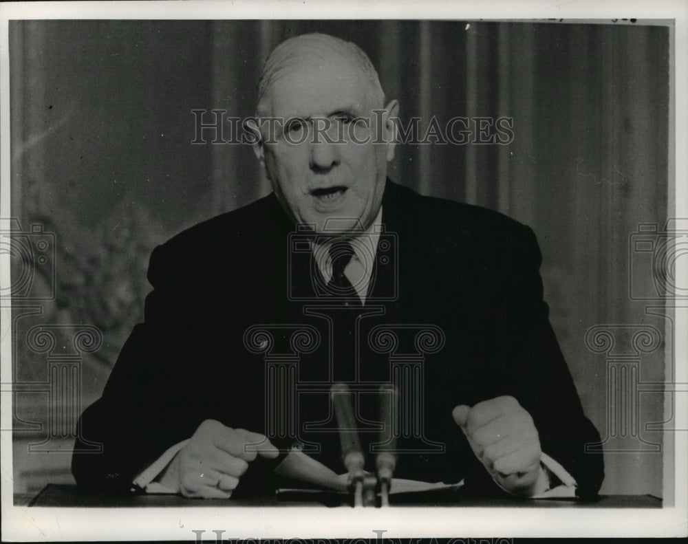 1967 Press Photo French President Charles de Gaulle at Elysees Palace, France - Historic Images