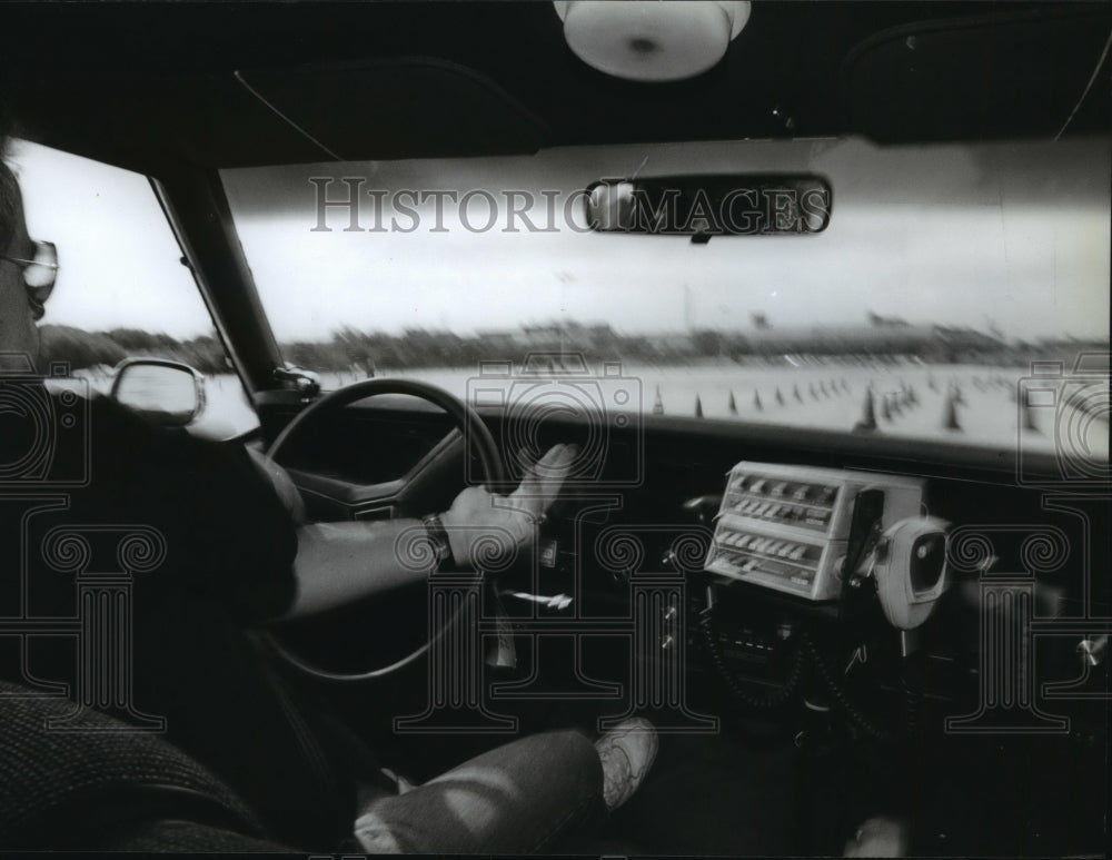 1993 Milwaukee County Sheriff&#39;s Lt. Krizan shows driving techniques-Historic Images